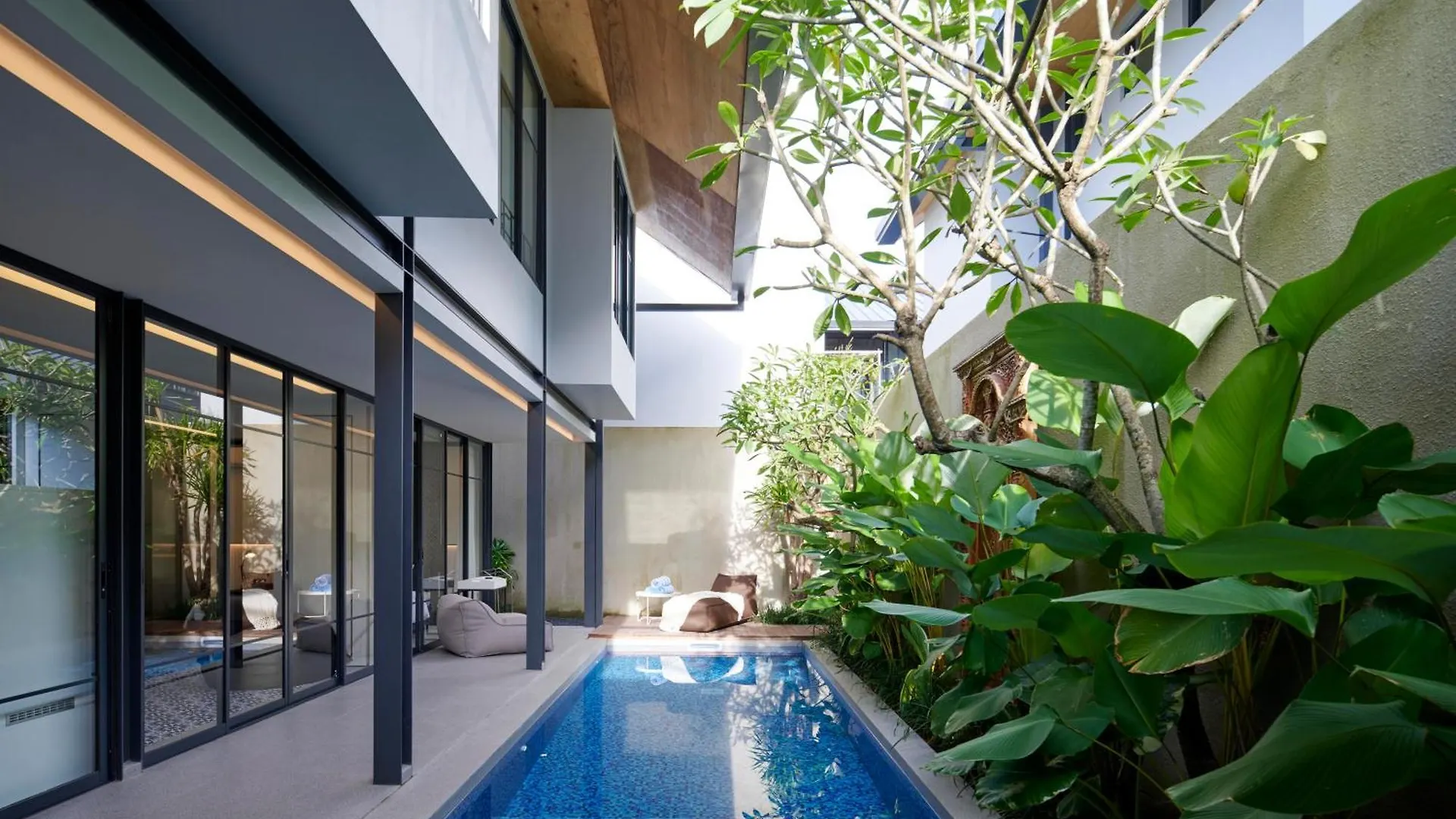 Adamare Villa Umalas Kerobokan